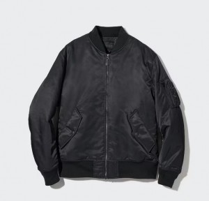 Uniqlo MA-1 Blouson Miesten jackets Mustat | 2670-YPXBO